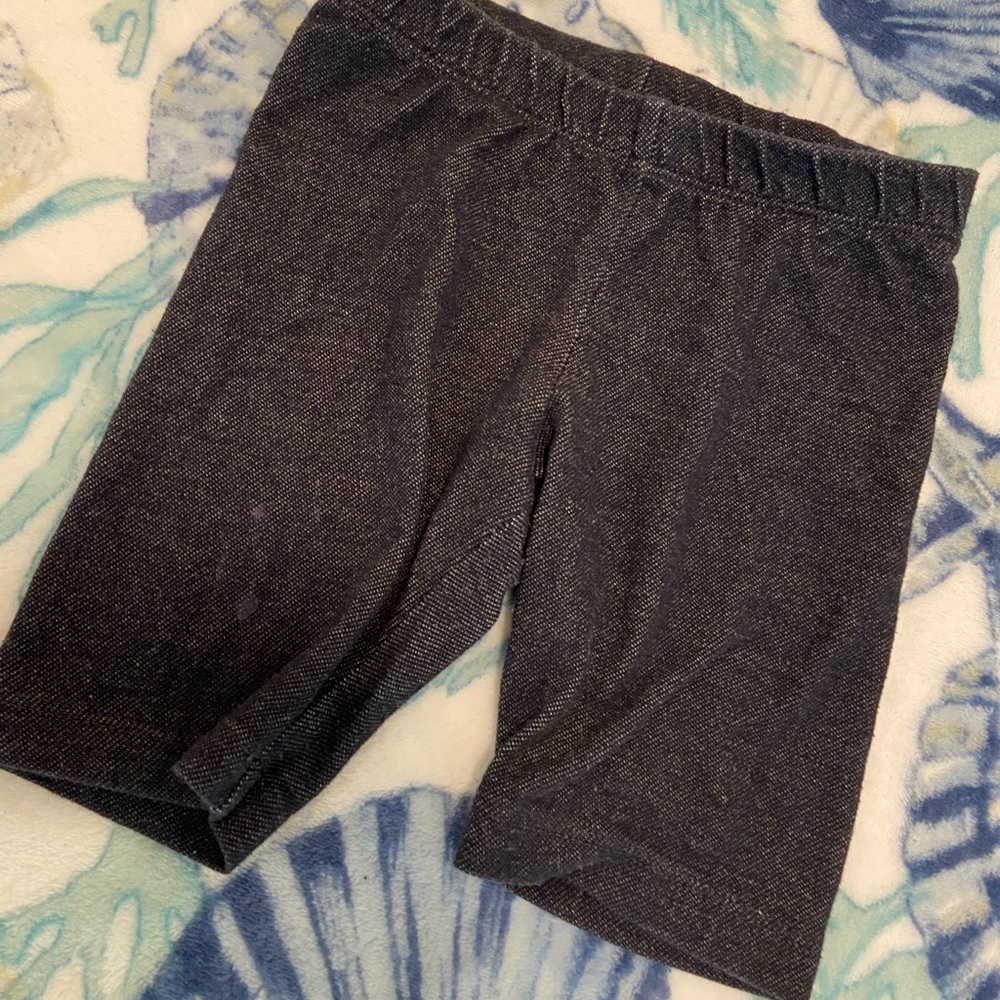 Cat and Jack biker shorts size xs
